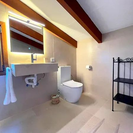 Apartman Strandnahe Mit Pool, Wifi, Klima, Heizung, Tischtennis, Trampolin In Alcudia