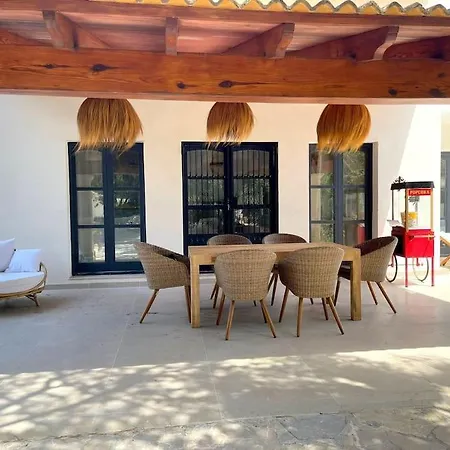 Strandnahe Mit Pool, Wifi, Klima, Heizung, Tischtennis, Trampolin In Alcudia