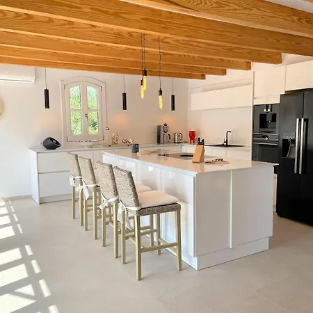 Apartman Strandnahe Mit Pool, Wifi, Klima, Heizung, Tischtennis, Trampolin In Alcudia